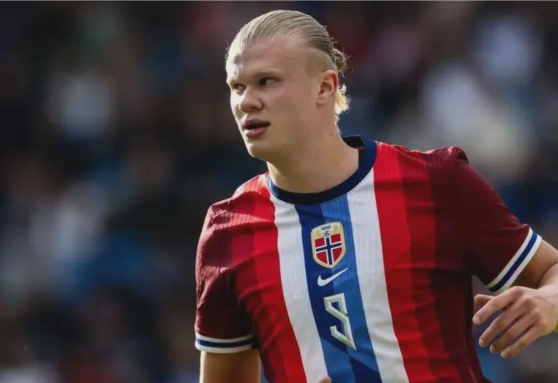 马卡：吕迪格在复出后感觉良好，阿隆索对他回归感到非常高兴（马卡：吕迪格复出状态不错，阿隆索为他的回归欣喜不已）