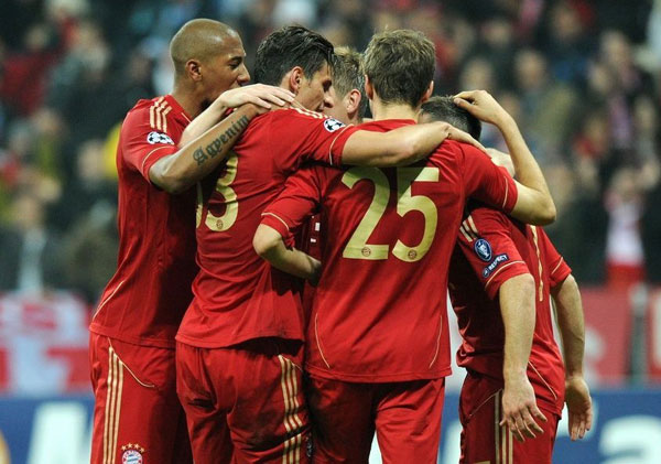 埃斯特旺经纪人：我们连续4年和巴萨谈转会，但对方财政困难（埃斯特旺经纪人：与巴萨四年洽谈转会受阻，因其财务吃紧）